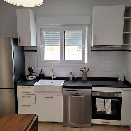 Apartamento Con Wifi, Patio Y Garaje Privado Alcalá de Guadaira Exterior foto
