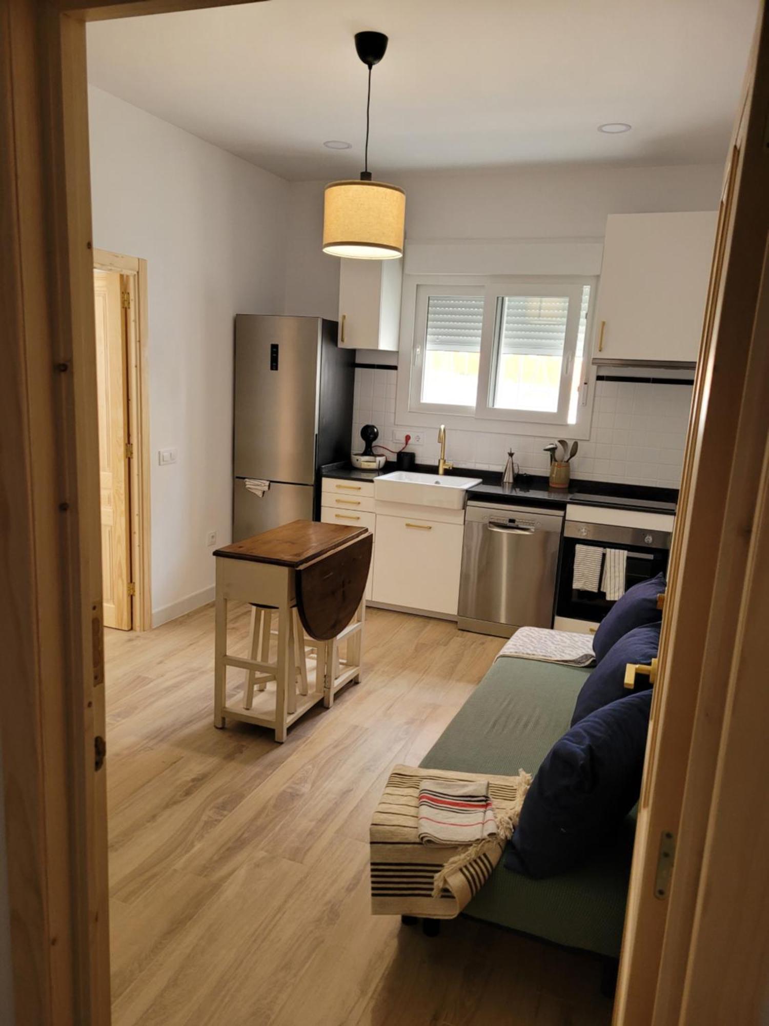 Apartamento Con Wifi, Patio Y Garaje Privado Alcalá de Guadaira Exterior foto