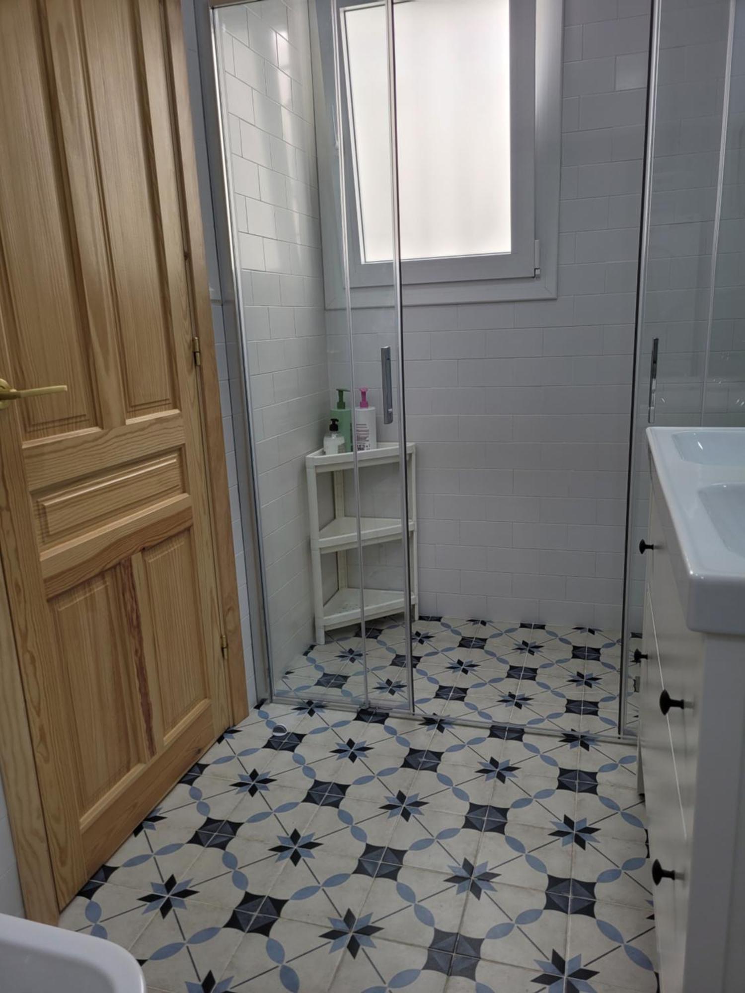 Apartamento Con Wifi, Patio Y Garaje Privado Alcalá de Guadaira Exterior foto